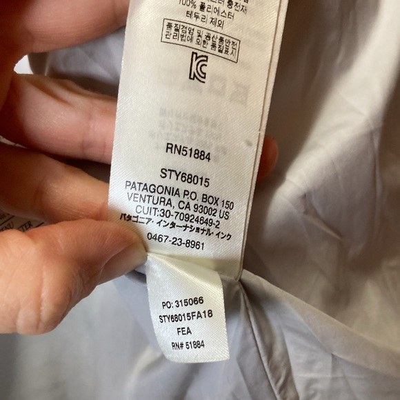 Patagonias Girl Quilted Lightweight Jacket - Picture 6 of 9